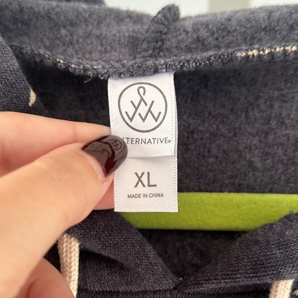 Zac Brown Band Handmade Lyric Hooded Sweatshirt - XL - Made with Cricut Vinyl - Picture 3 of 5